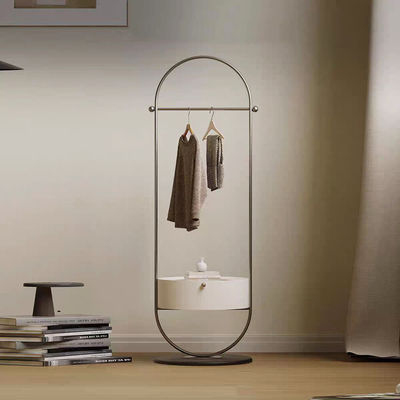 주문 현대 럭셔리 금 / 은 바닥 코트 랙 저장 캐비닛 online manufacture